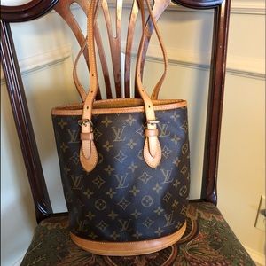 Louis Vuitton bucket pm without pouch